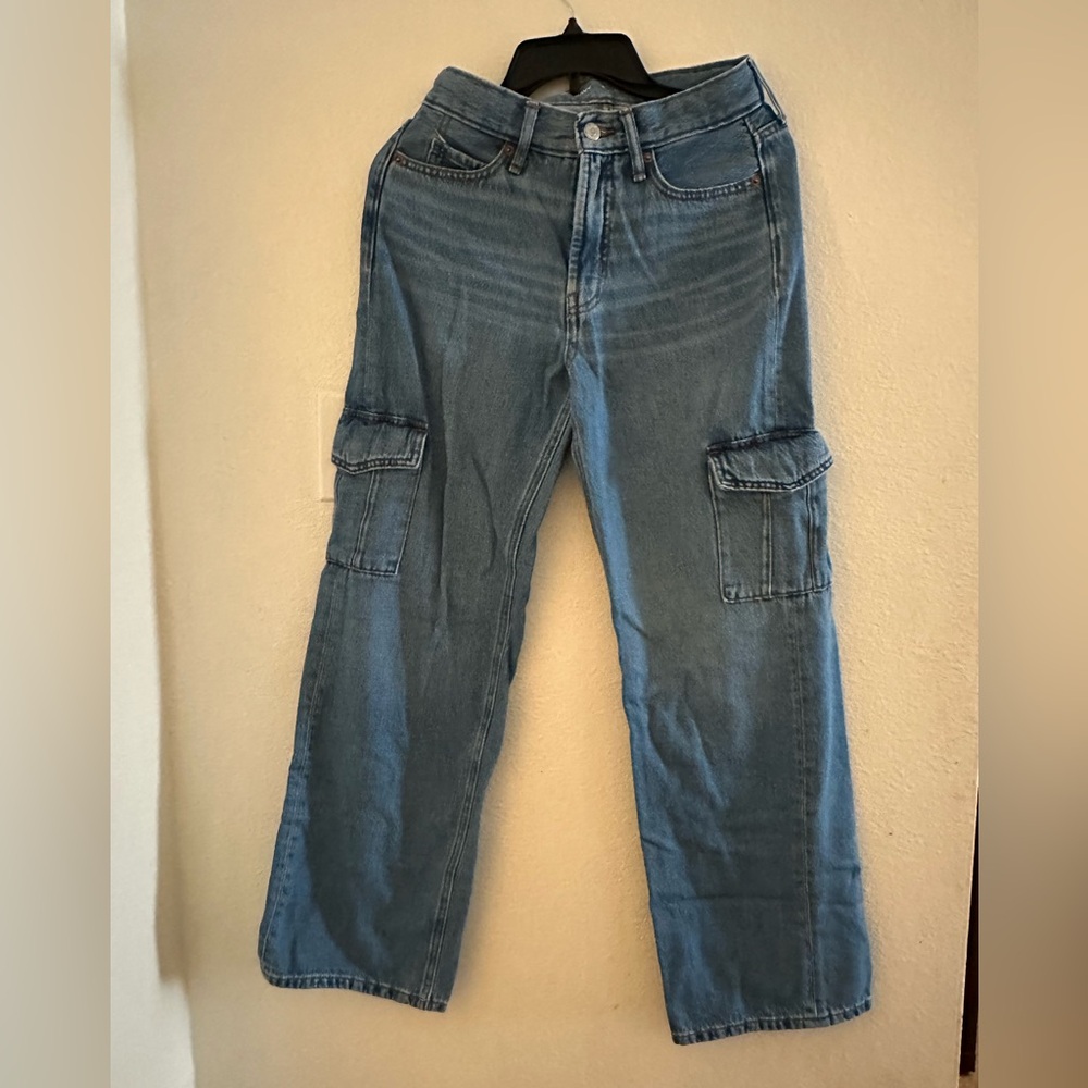 Old Navy Women’s Blue Cargo Jeans